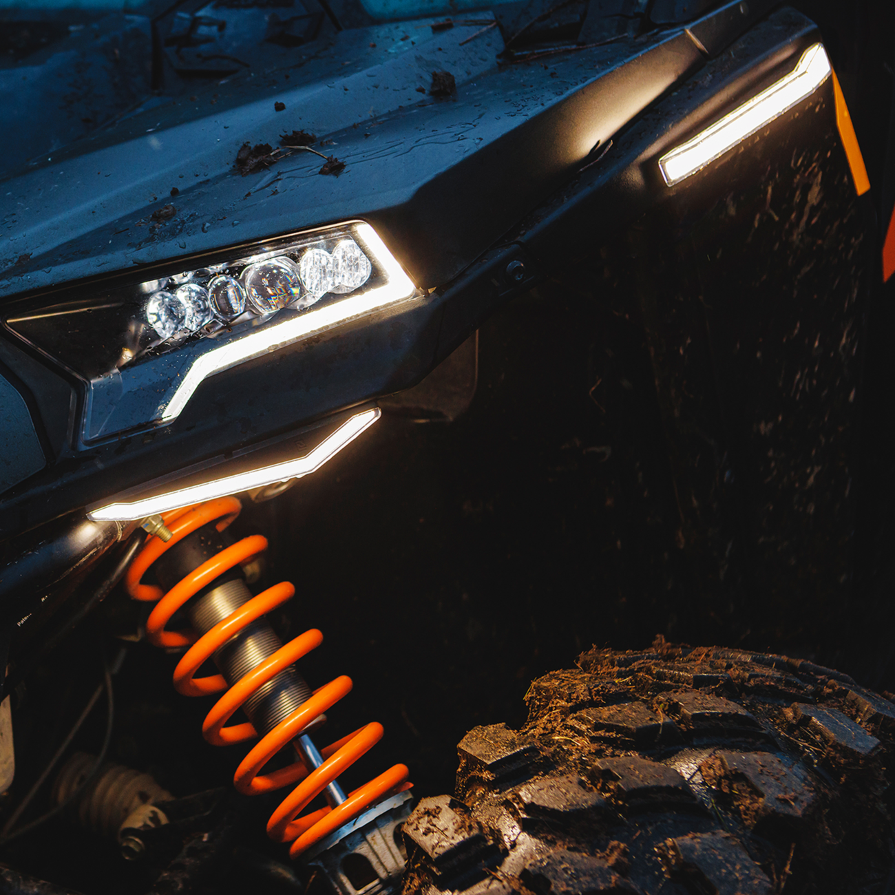 RAVEK - Running Lights - 20202230