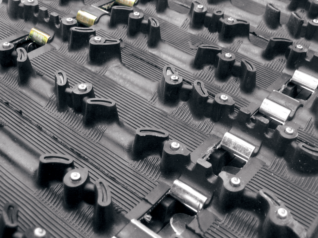 CAMSO ICE ATTAK XT Track - 15"x137" - 1.22" Lug Height - Arctic Cat/Polaris/Ski-Doo/Yamaha 9191H