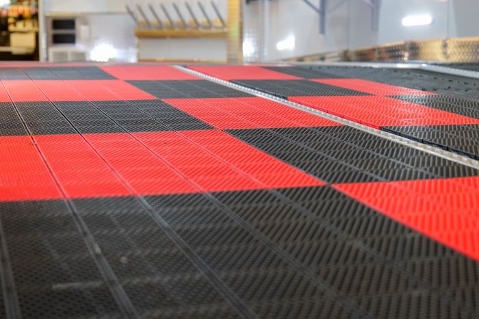 PROTECH FLOORING - SMOOTH - 8 PC. - RED