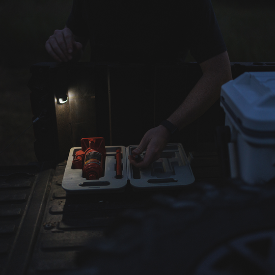 RAVEK - Trunk Light - 20403264