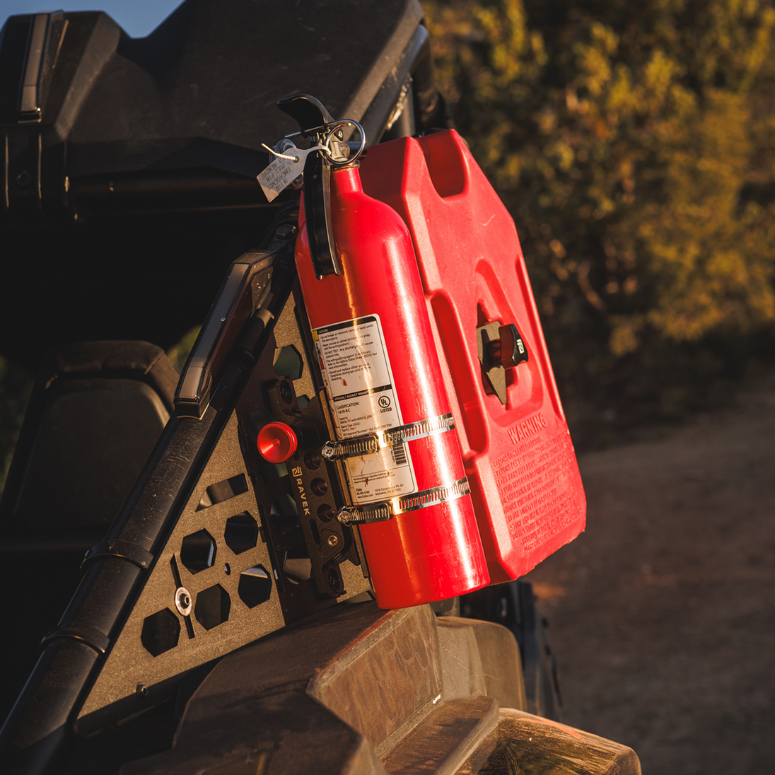 RAVEK - Fire Extinguisher Mount - 05212150