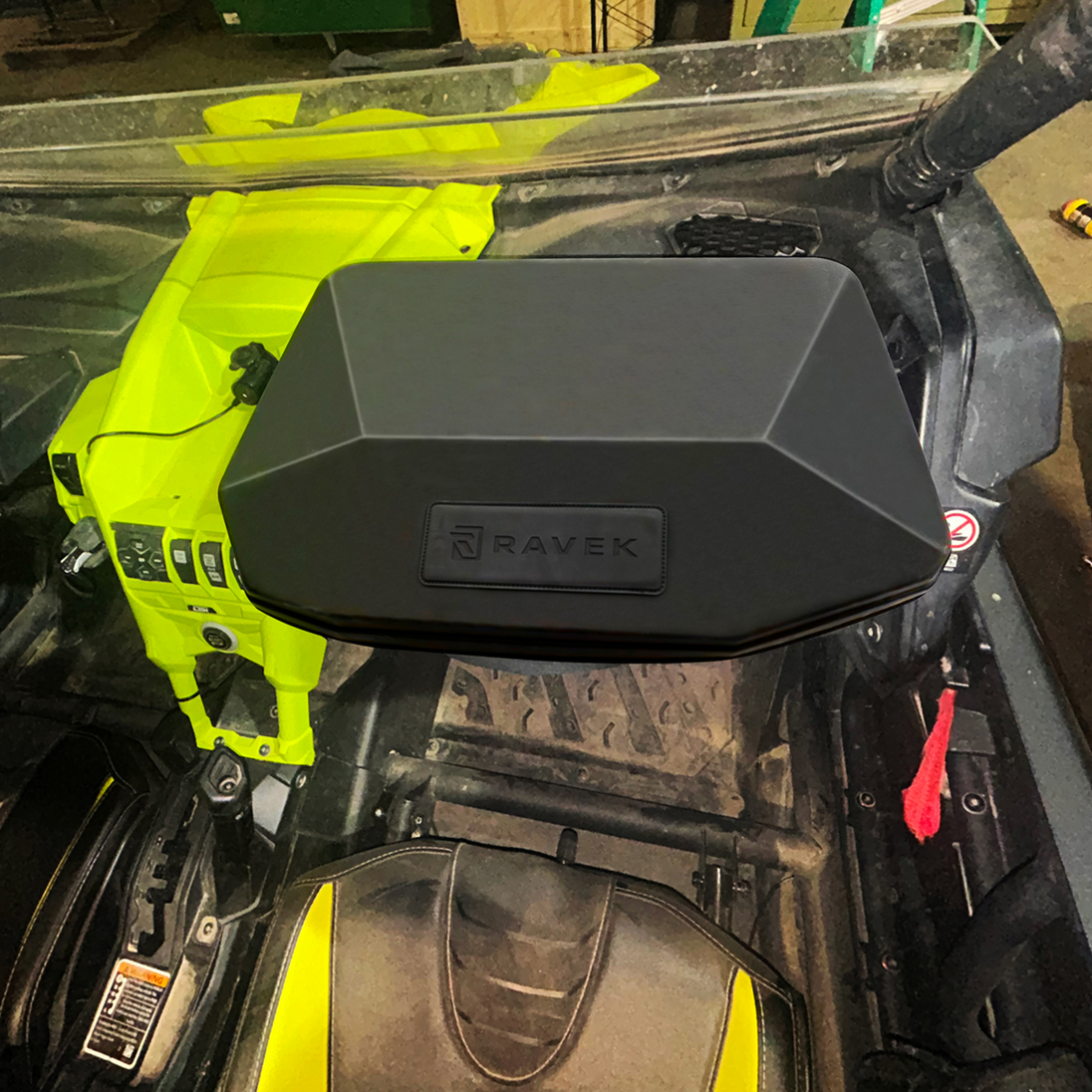 RAVEK - Glove Box Upgrade - 35400097